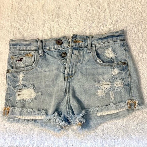 HOLLISTER Women Destroyed Distressed Denim Blue Jean Shorts size 25 - Picture 1 of 8